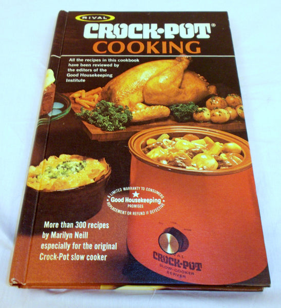 Vintage CROCK POT Cookbook by RIVAL 1975 Edition