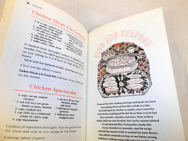 Vintage CROCK POT Cookbook by RIVAL 1975 Edition