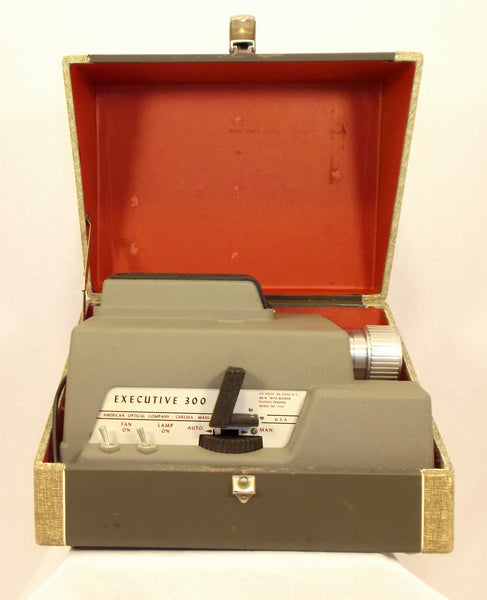 Vintage Executive 300 AO EXECUTIVE Slide Projector Model 5130
