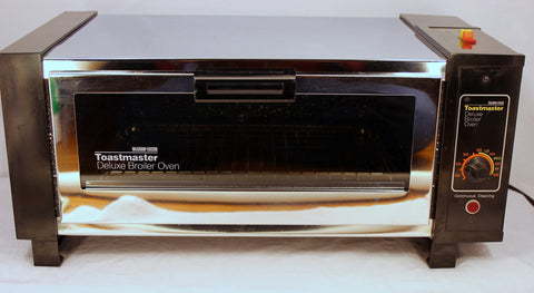 McGraw Edison Toastmaster Deluxe Broiler Oven Model  5242A Countertop